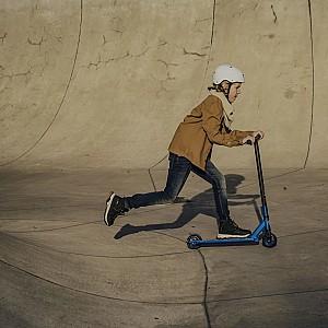 Trotineta Lionelo Whizz Black Carbon Yellow