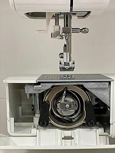 Masina de cusut VERITAS Anna