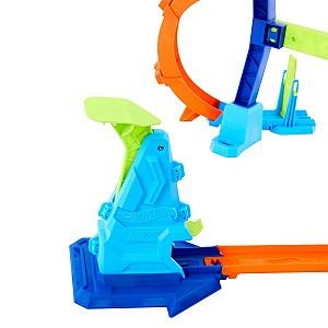  Hot Wheels Campionatul sariturilor de pe rampa JFH36