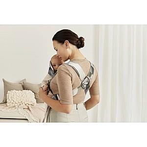 Marsupiu pentru bebelusi BabyBjorn anatomic Mini Khaki/Green