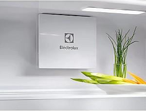 Frigider Electrolux ERD6DE18S1