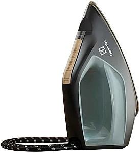 Fier de calcat cu generator de abur Electrolux E8ST2-8OG