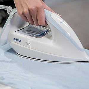 Fier de calcat cu generator de abur Zelmer ZIS8700