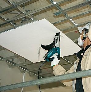 Masina de insurubat Makita 6842