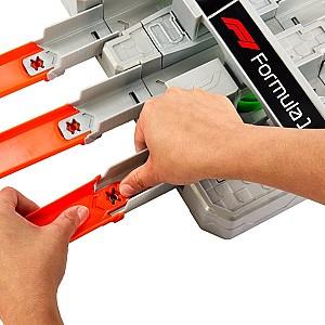  Hot Wheels Formula 1: Circuit Grand Prix cu 3 mașinuțe 1:64