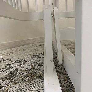 Patut copii Kuzea Elza White