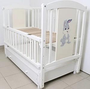 Patut copii Kuzea Iepuraș Alb pe balansoar cu sertar