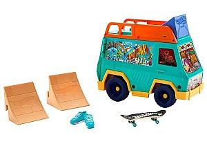 Set de jucarii Hot Wheels Tony Hawk „Skate Van” (JGG91)