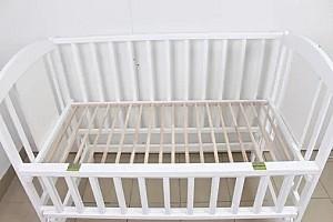 Patut copii Kuzea Elefant Alb pe balansoar