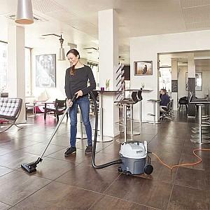 Aspirator industrial Nilfisk VP 300 Hepa