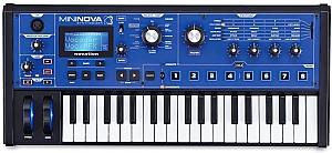 Sintetizator Novation MiniNova