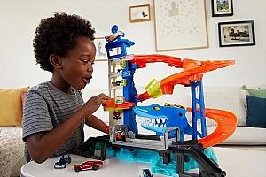  Hot Wheels Atacul rechinului (HDP06)