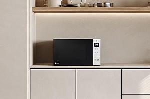 Cuptor cu microunde LG MS2032GASW