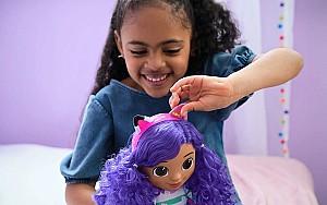 Papusa Gabby's Dollhouse 750337