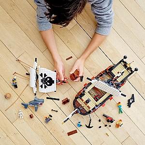 Constructor LEGO 31109 Pirate Ship