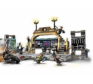 Constructor LEGO Super Heroes 76183  Batcave fight with the Riddler