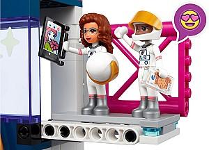 Constructor LEGO Friends 41713 Olivia's Space Academy