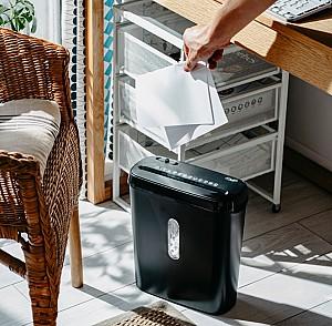 Distrugator de documente Adler AD 1039