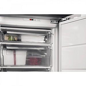 Congelator Hotpoint-Ariston BFS12221