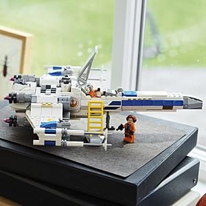 Constructor LEGO Star Wars: New Republic X-Wing Starfighter (75460)