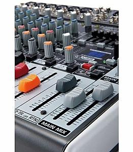 Mixer analogic Behringer Xenyx X1222 USB