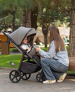 Carucior de plimbare Carrello BRAVO PLUS 2026 Forest Grey