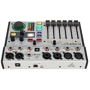 Mixer digital Behringer Flow 8 Case Bundle - SET