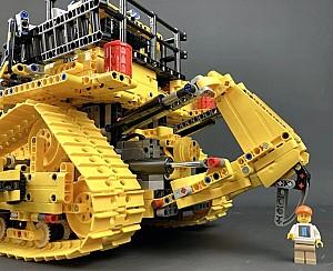 Constructor LEGO Technic Cat D11 Bulldozer