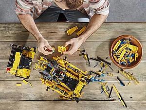 Constructor LEGO Technic Cat D11 Bulldozer