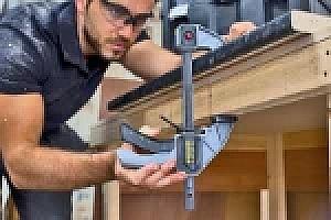 Menghina Stanley FMHT0-83235