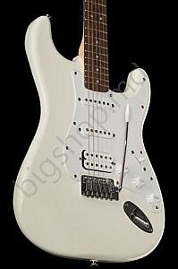 Chitara electrica Fender Squier Bullet Strat HSS IL White