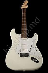 Chitara electrica Fender Squier Bullet Strat HSS IL White