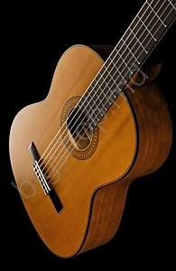 Chitara clasica YAMAHA CG122MC NT 4/4