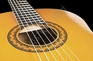 Chitara clasica YAMAHA C40 NT 4/4