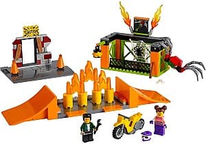 Constructor LEGO 60293 Stunt Park