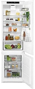Встраиваемый холодильник Electrolux ENS8TE19S