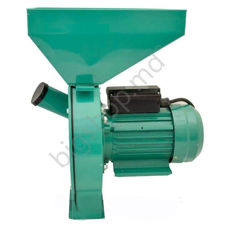 Tocator de furaje Minsk IZKB-2800